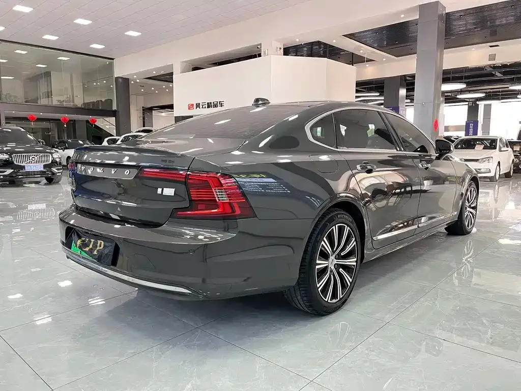 Volvo S90 PHEV — фото 6