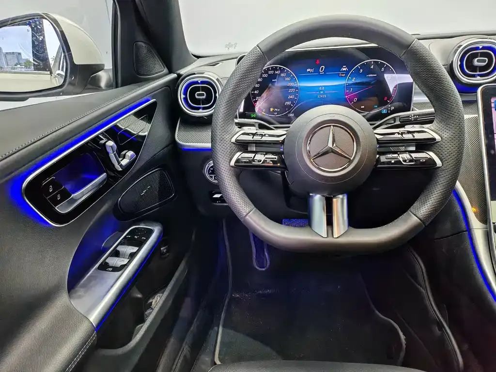 Mercedes-Benz C-Class — фото 10