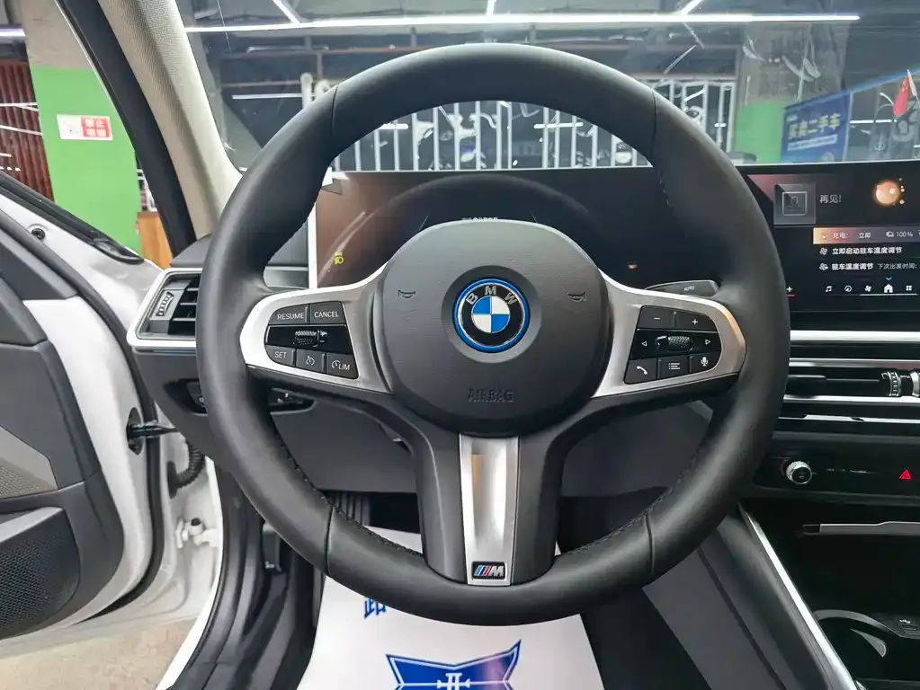 BMW i3 — фото 3