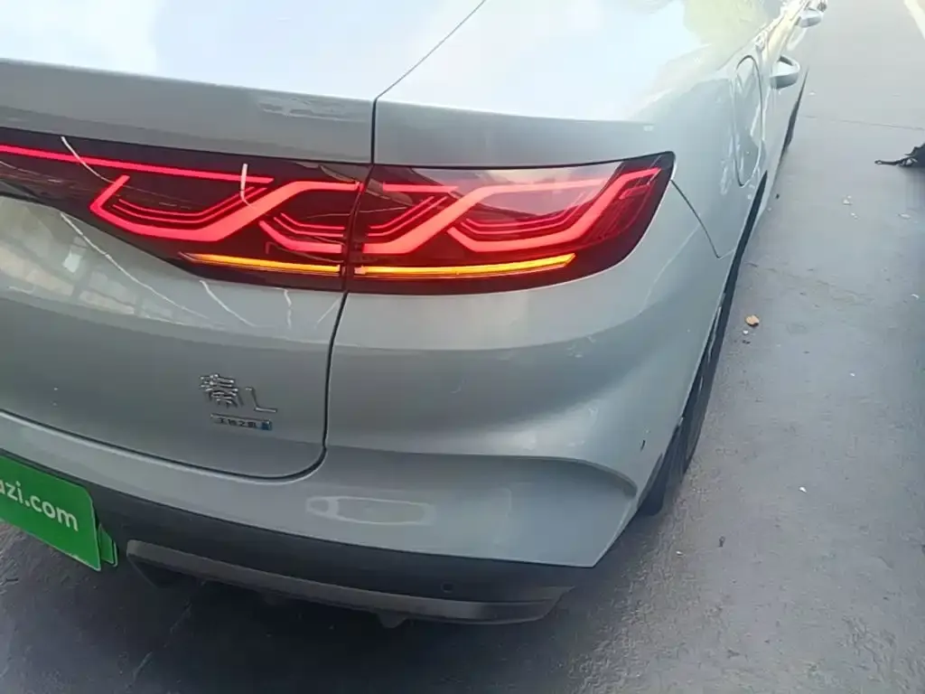 BYD Qin L — фото 2