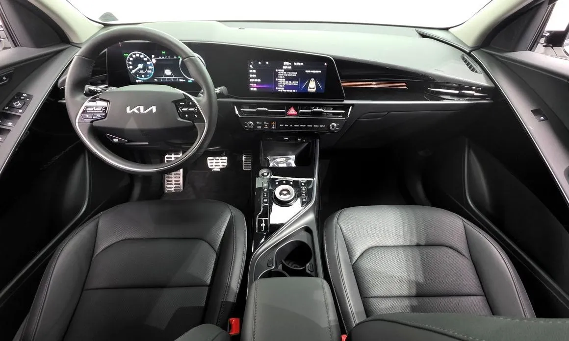 Kia Niro — фото 8