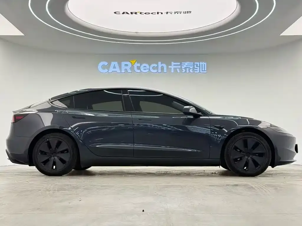 Tesla Model 3 — фото 3