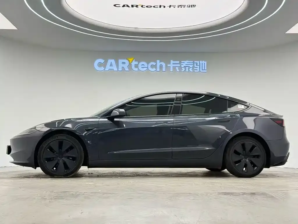 Tesla Model 3 — фото 8