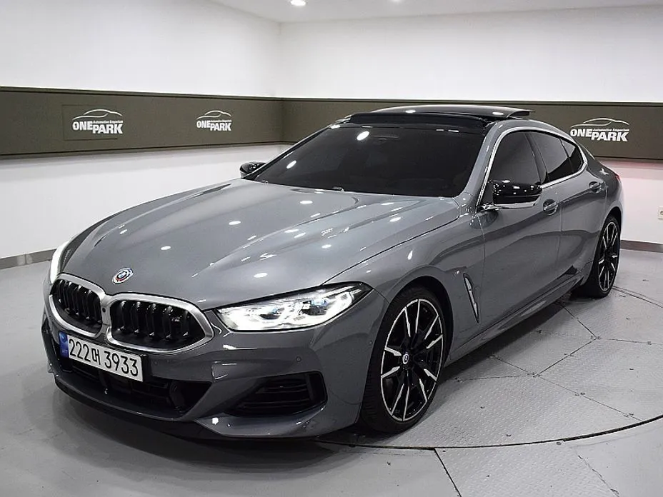 BMW 8-Series — фото 1