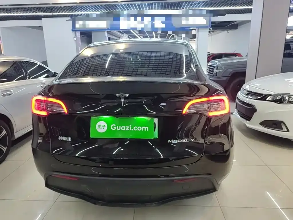 Tesla Model Y — фото 7