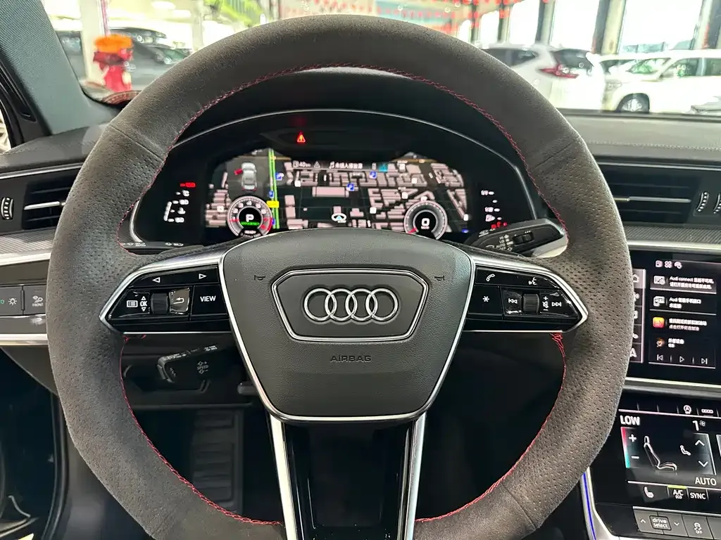 Audi A6L — фото 10