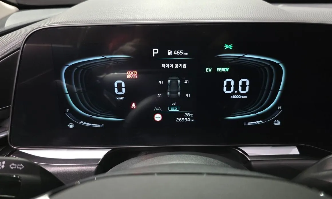 Kia Niro — фото 8