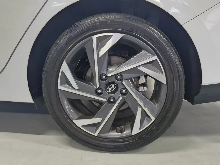 Hyundai AVANTE — фото 6