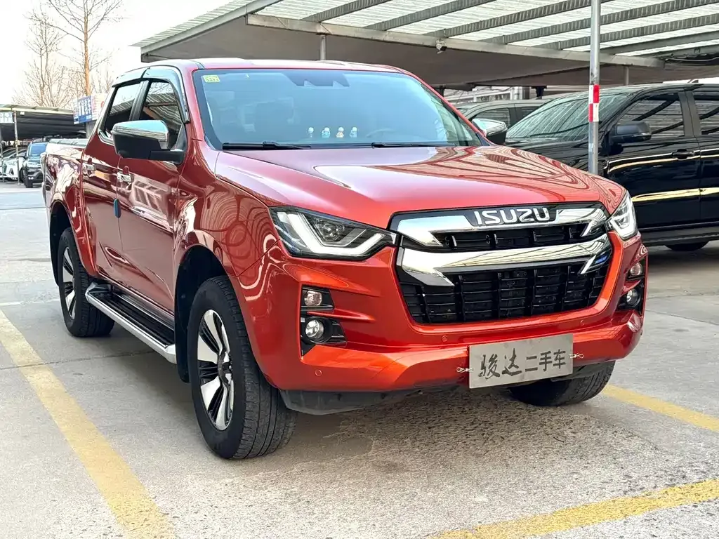Isuzu D-MAX — фото 7
