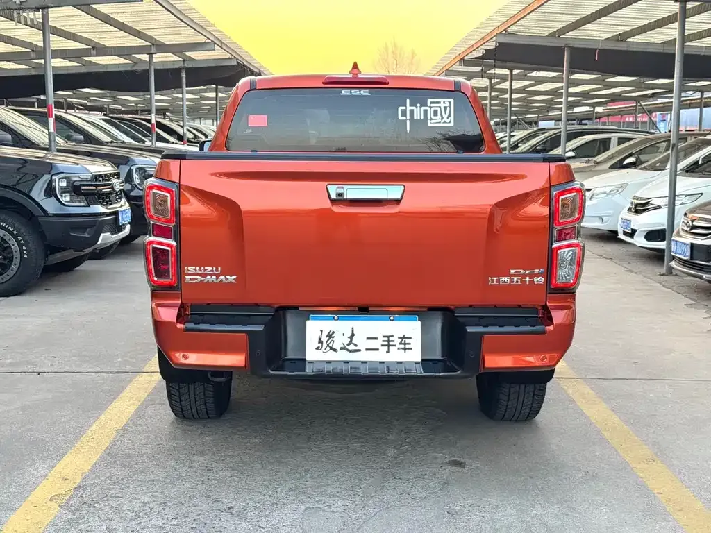 Isuzu D-MAX — фото 6
