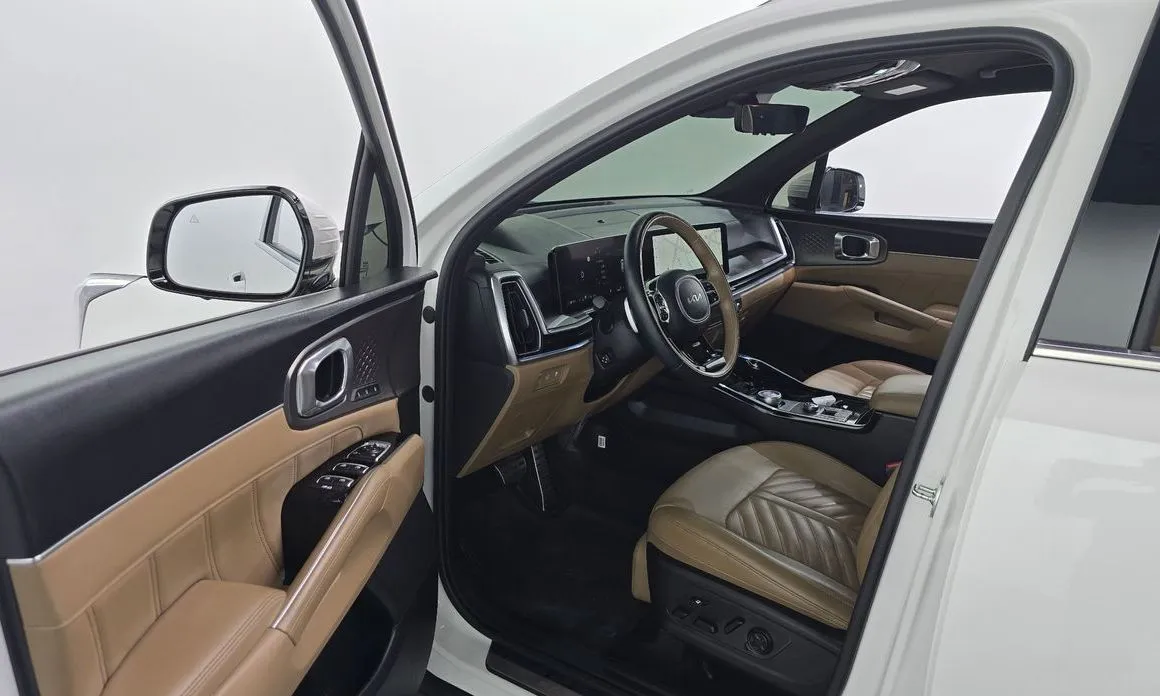 Kia Sorento — фото 9