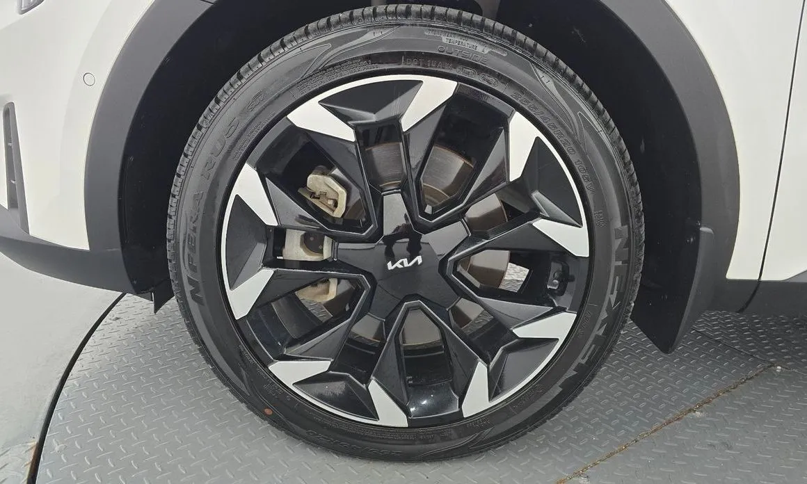 Kia Sorento — фото 7