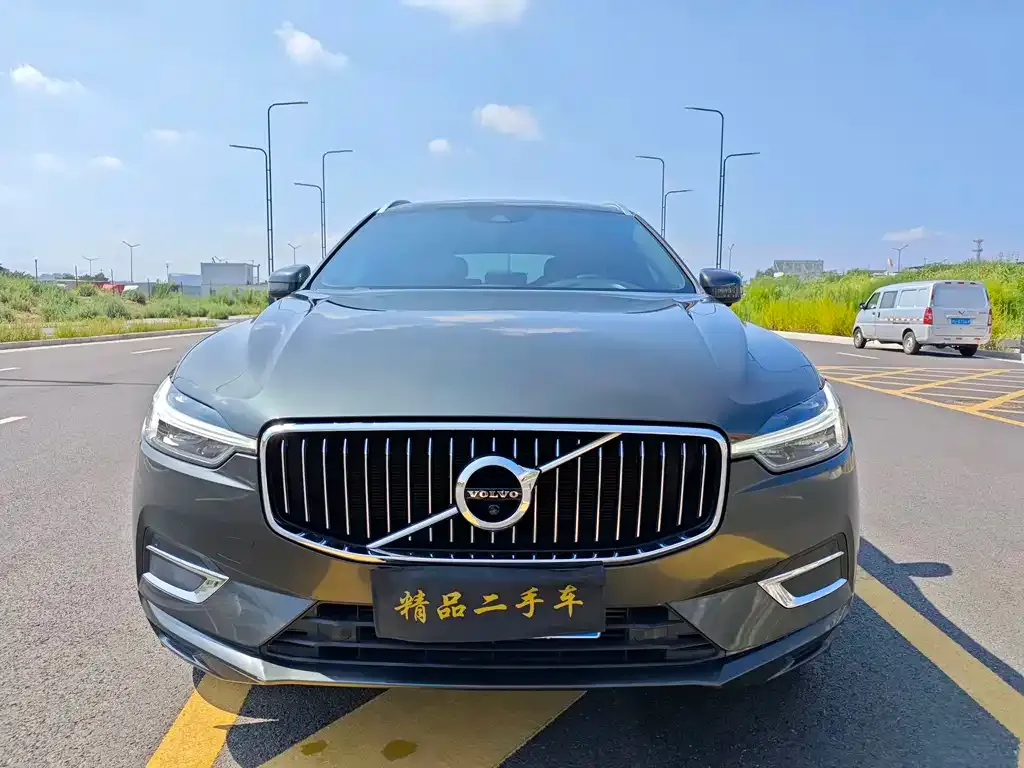 Volvo XC60 — фото 2