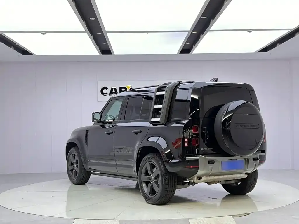 Land Rover Defender — фото 3