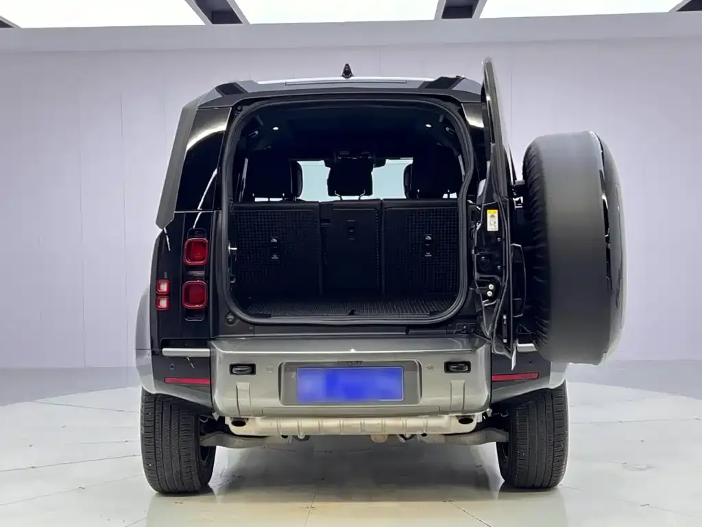 Land Rover Defender — фото 7