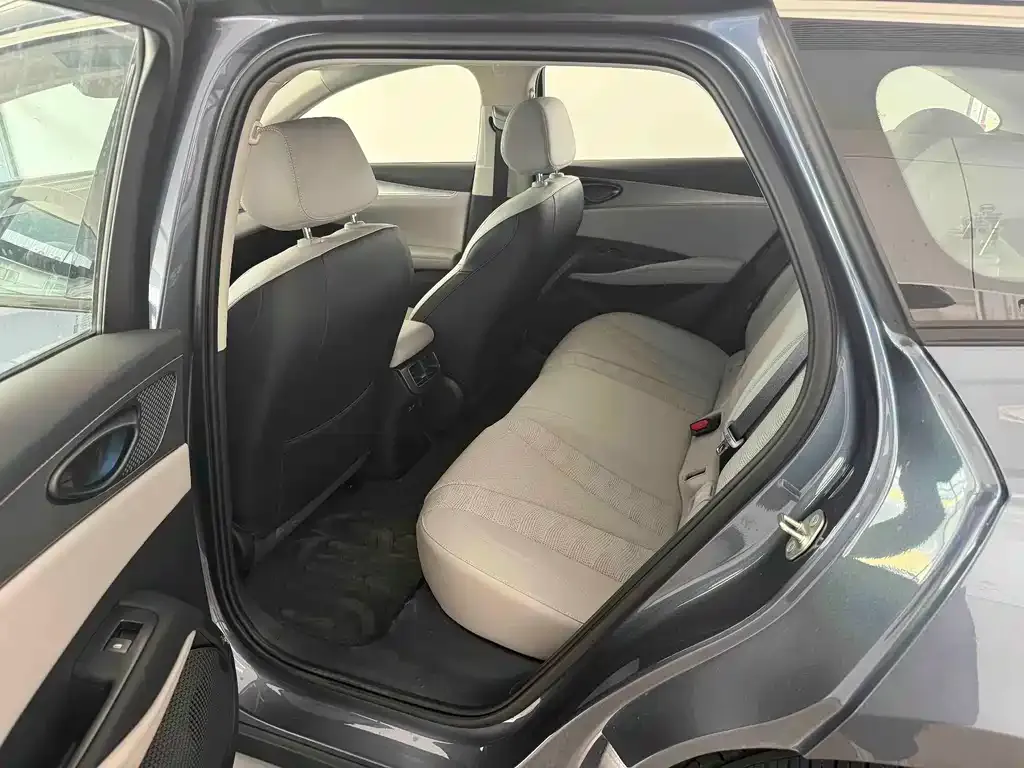 BYD Seal 06 DM-i Touring Edition — фото 8