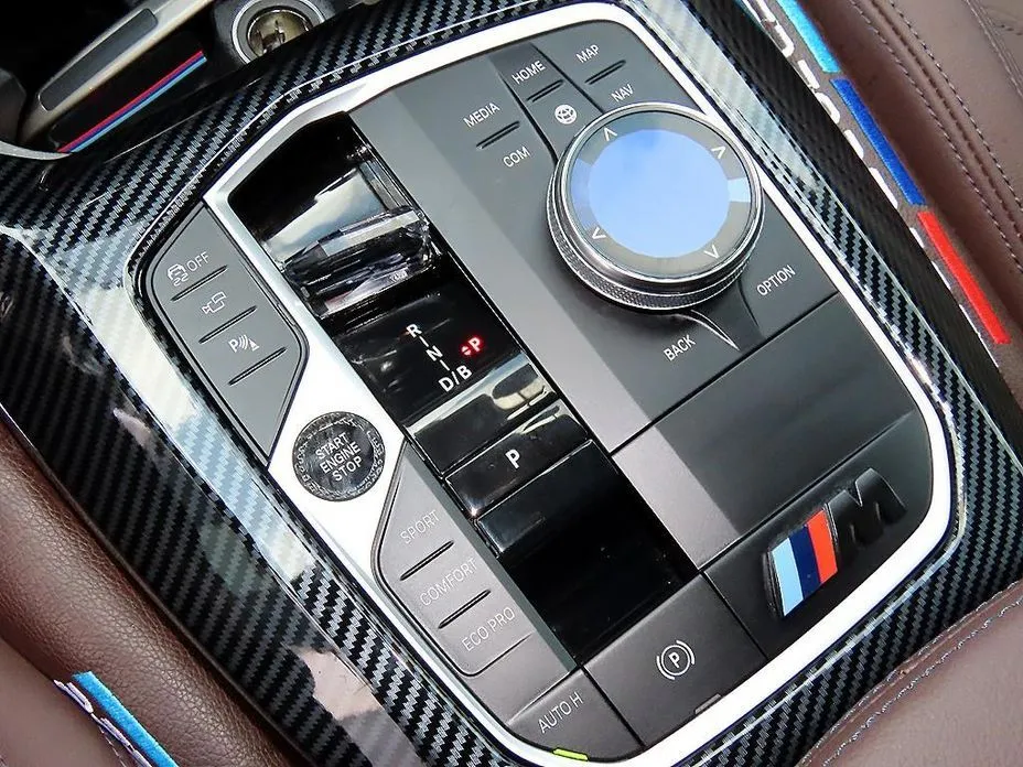 BMW iX3 — фото 10
