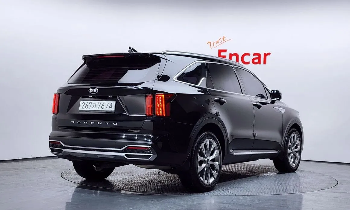 Kia Sorento — фото 8
