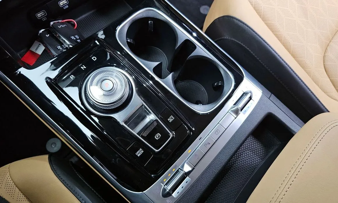 Kia Carnival — фото 2