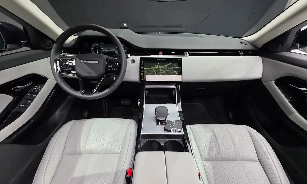 Land Rover Range Rover Evoque — фото 9