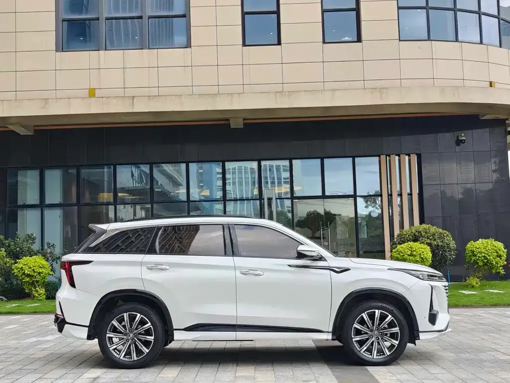 Changan CS75PLUS — фото 6