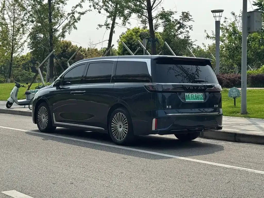 VOYAH Dreamer — фото 6
