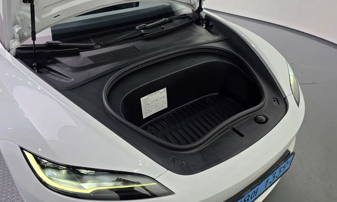 Tesla Model 3 — фото 6