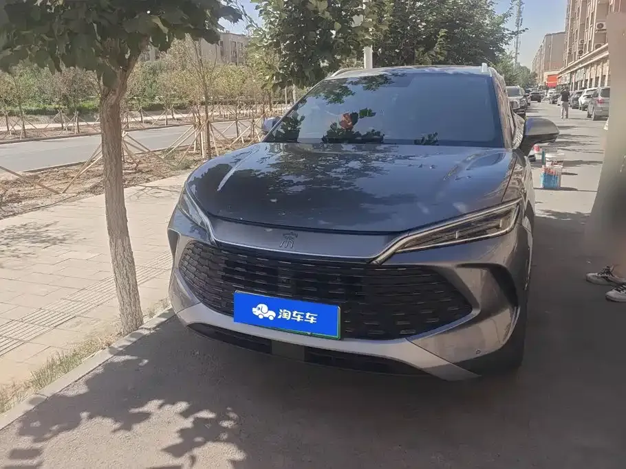 BYD L DM-i — фото 9