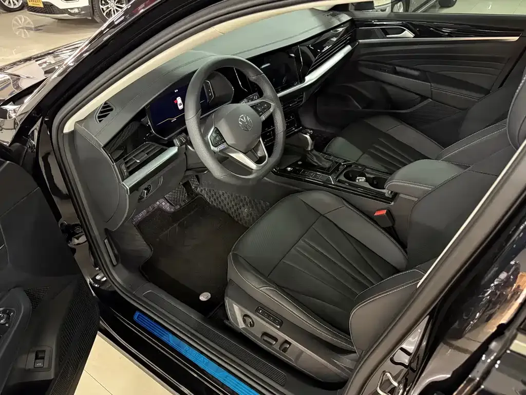 Volkswagen Passat — фото 7