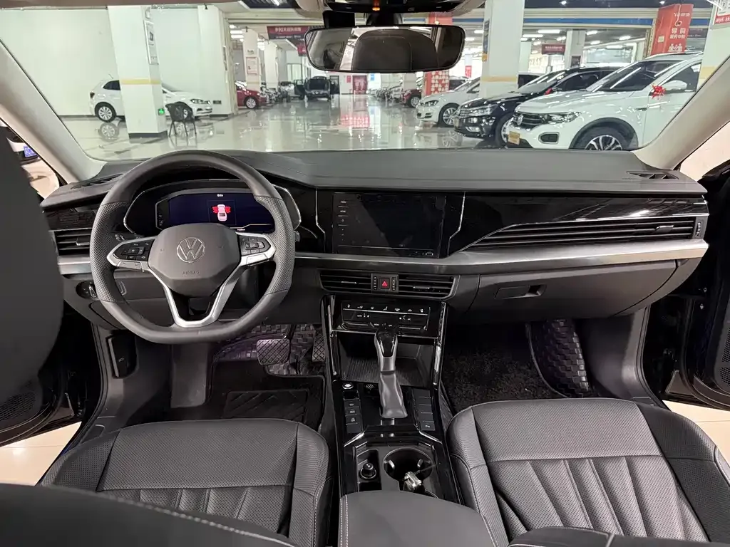 Volkswagen Passat — фото 10