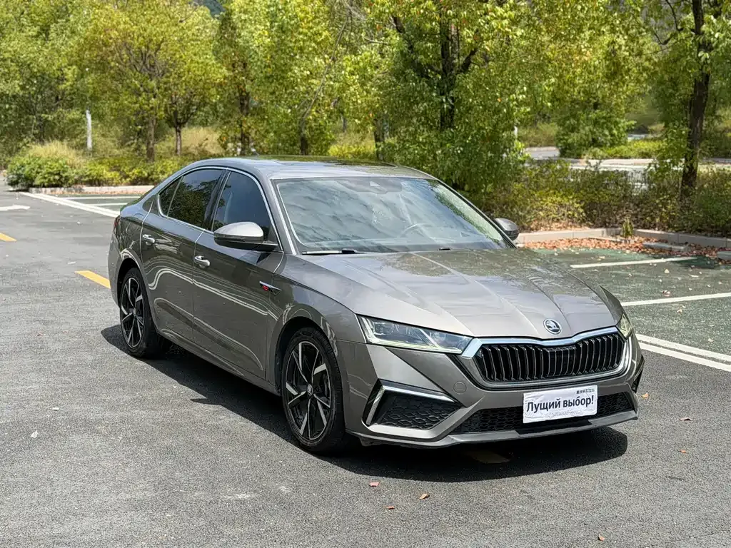 Skoda Octavia — фото 10