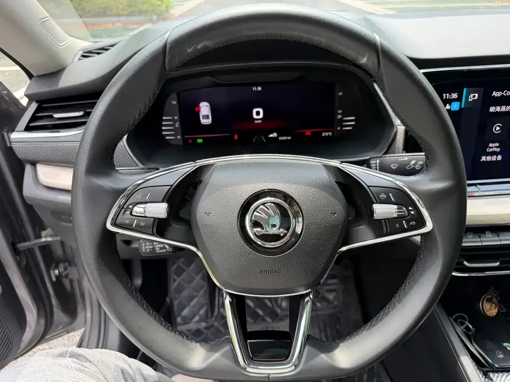 Skoda Octavia — фото 3
