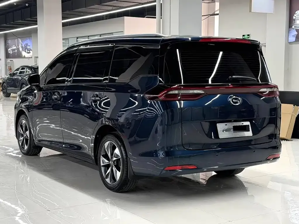GAC Motor Trumpchi M6 — фото 2