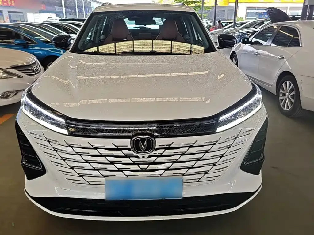 Changan CS75PLUS — фото 3