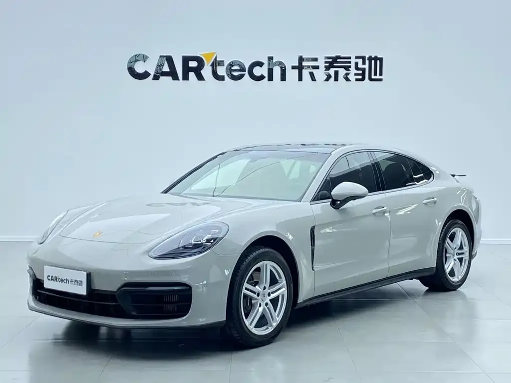 Porsche Panamera — фото 1
