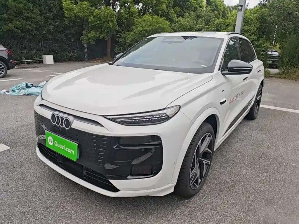 Audi Q6L e-tron — фото 7