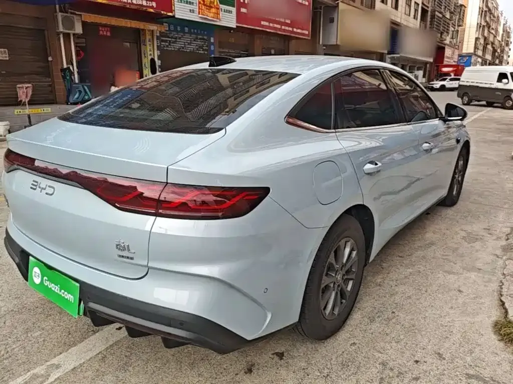 BYD Qin L — фото 7