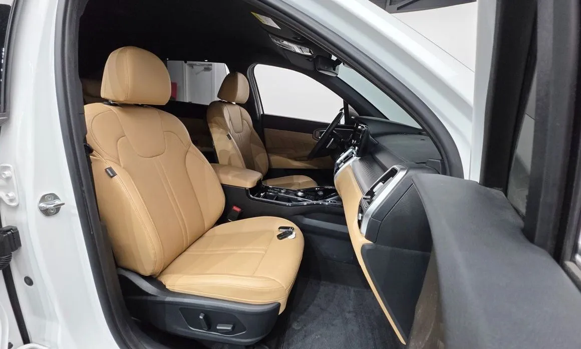 Kia Sorento — фото 7