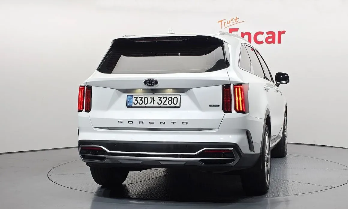 Kia Sorento — фото 9