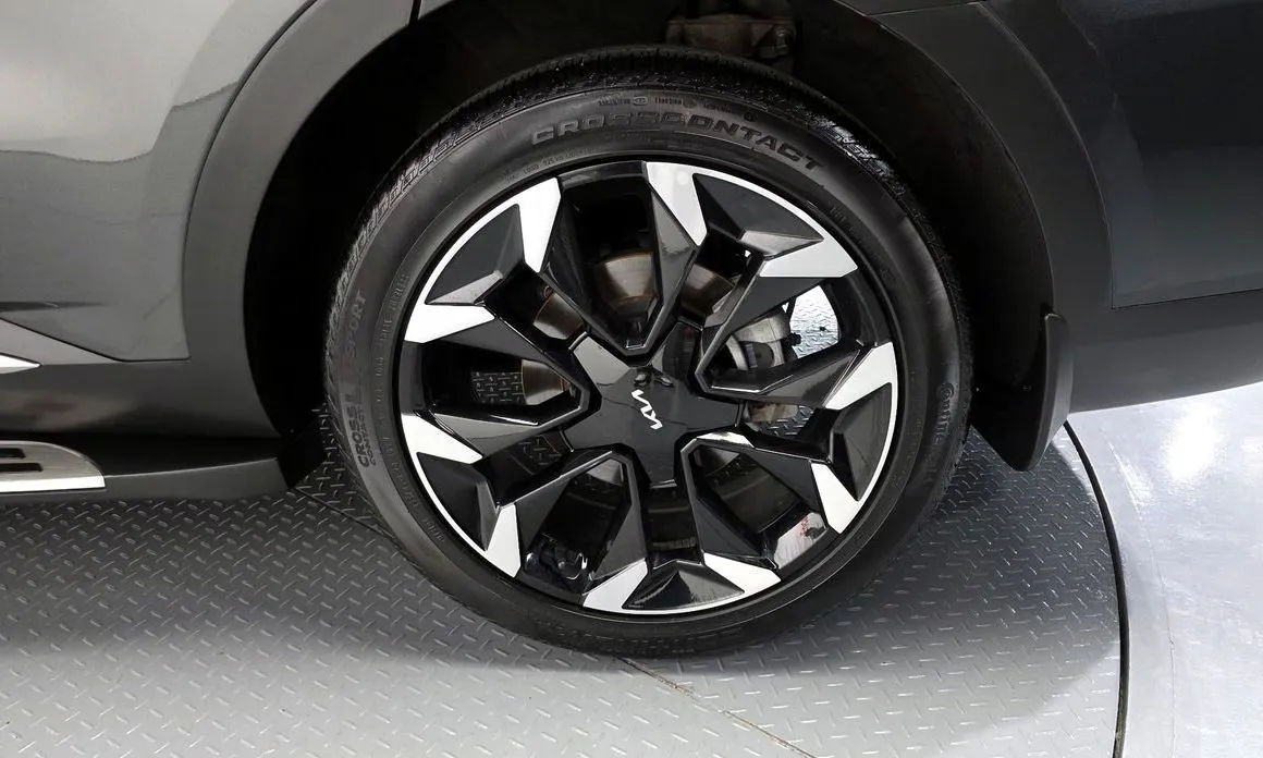 Kia Sorento — фото 10
