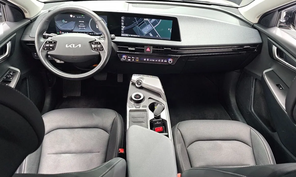 Kia EV6 — фото 10