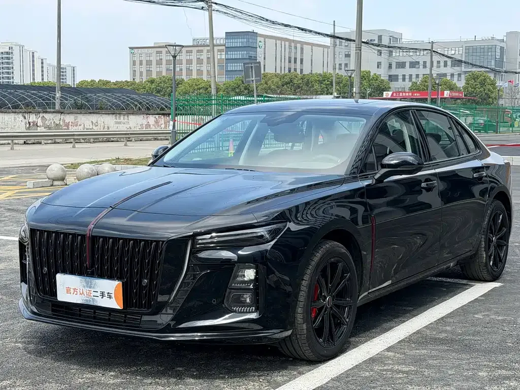 Hongqi H5 — фото 1