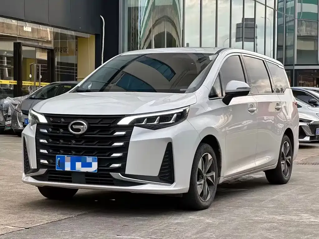 GAC Motor Trumpchi M6 — фото 1
