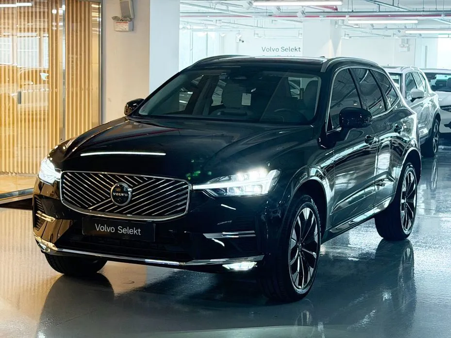 Volvo XC60 — фото 1