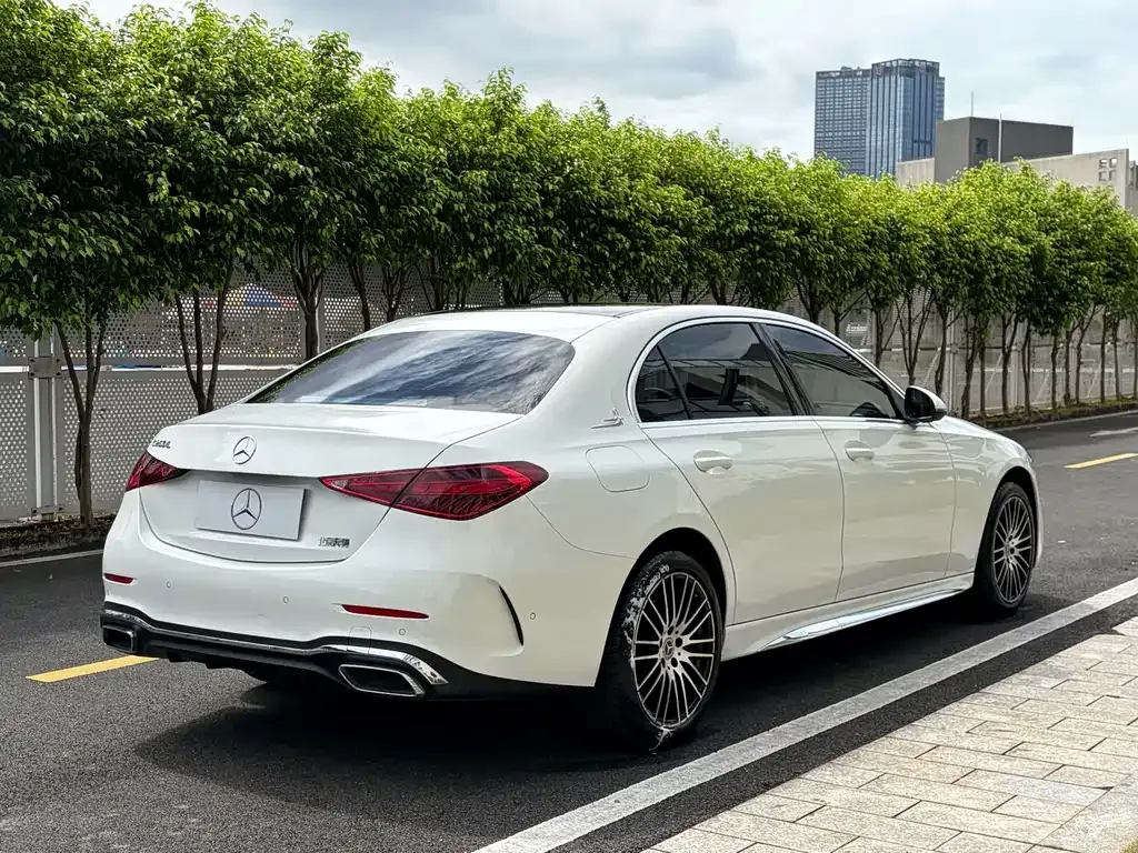 Mercedes-Benz C-Class — фото 10