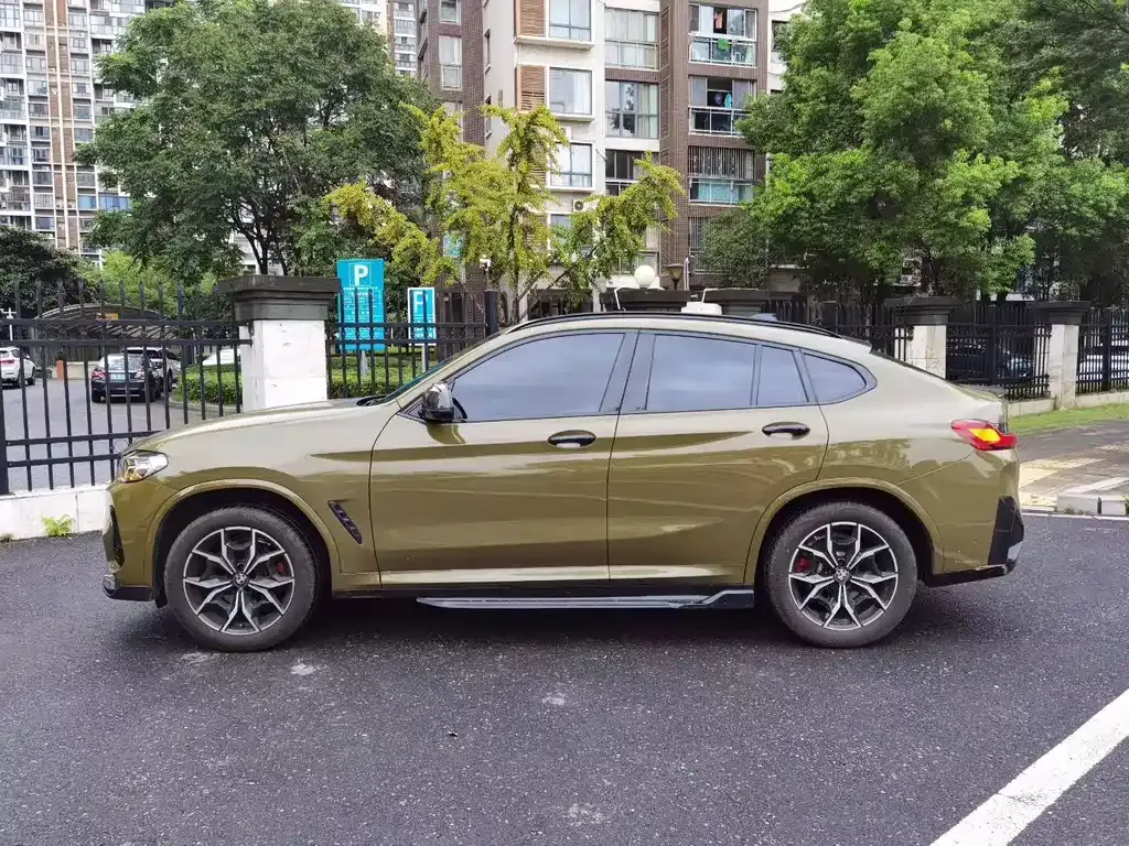 BMW X4 — фото 9