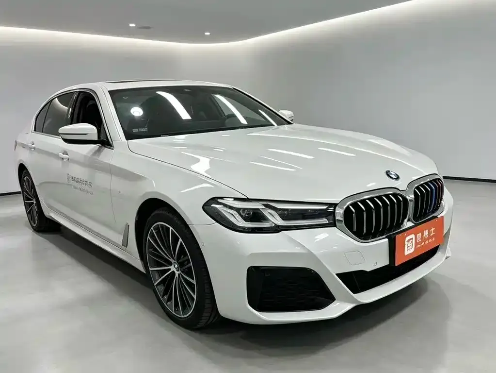 BMW 5 Series — фото 3