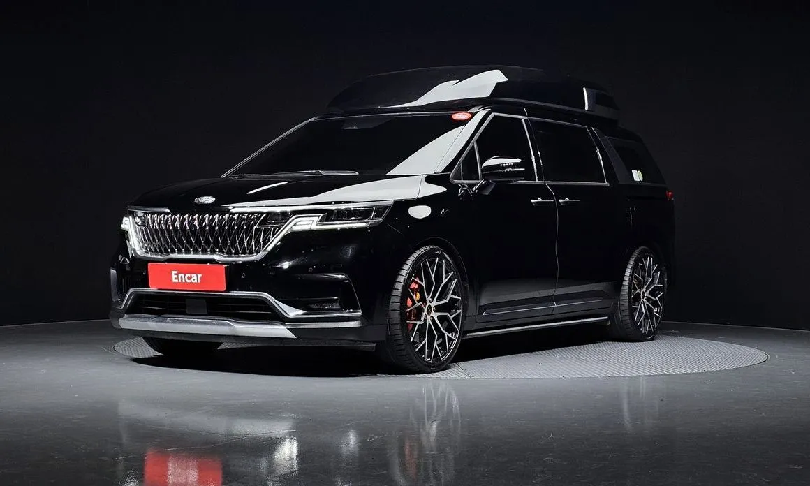 Kia Carnival — фото 1