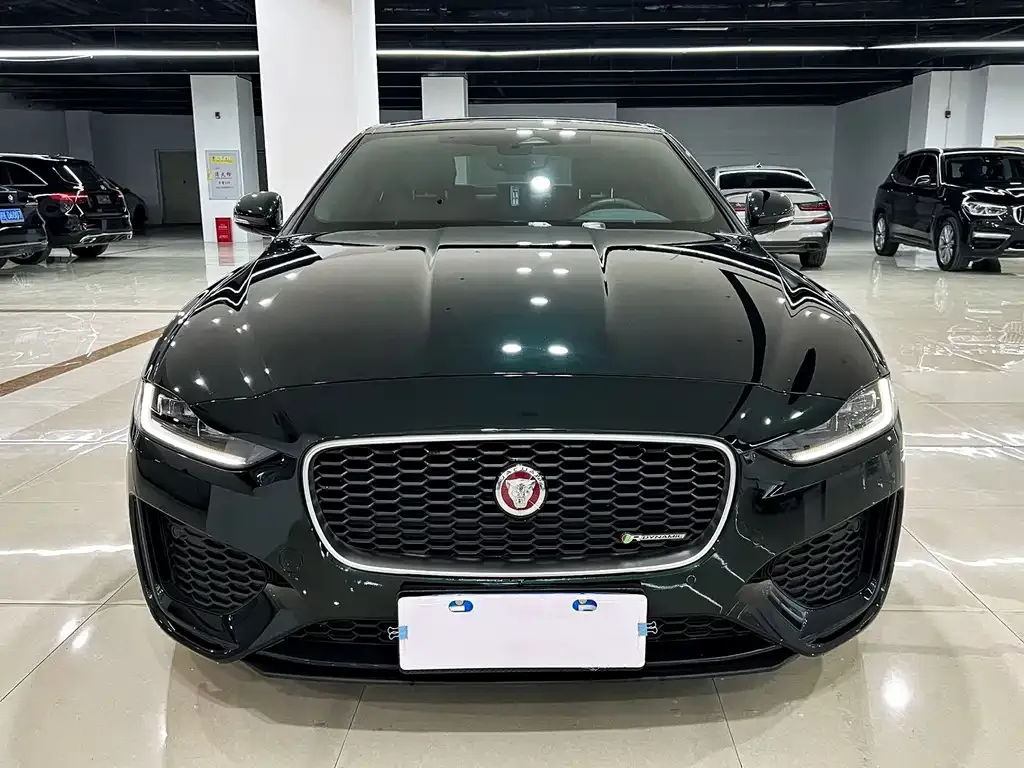 Jaguar XEL — фото 1