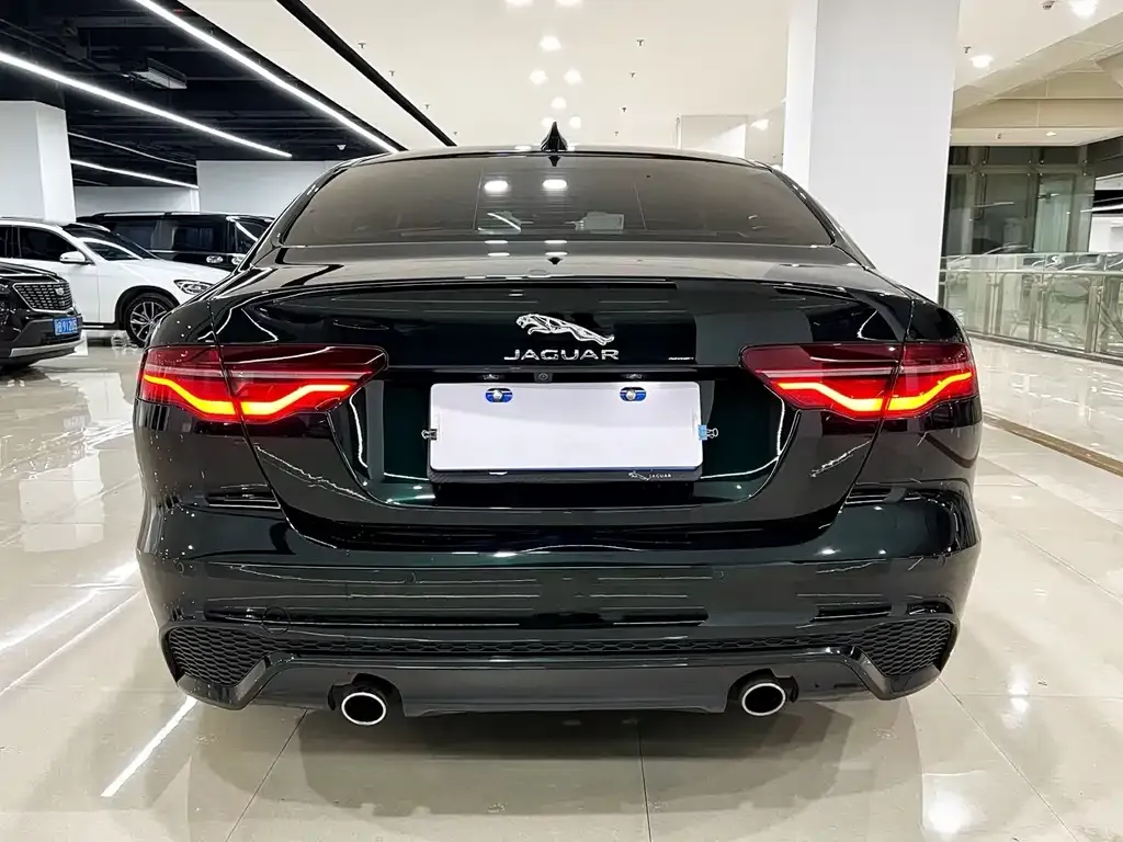 Jaguar XEL — фото 10